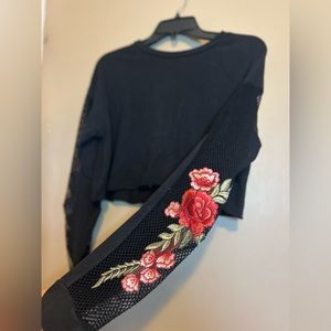 Forever 21 Cropped Appliqué Sleeve Pullover